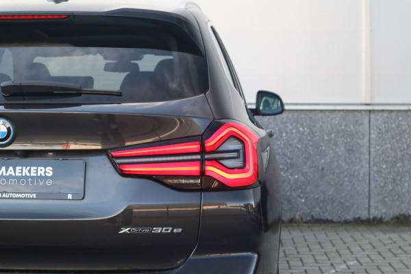 BMW X3 xDrive30e Pano Dak / Leder / 360 camera / HiFi /