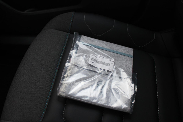 Citroën C4 1.2 Hybrid 145PK BUSINESS | KEYLESS ENTRY/START | DRAADLOZE APPLE CARPLAY/ANDROID AUTO | CLIMATE CONTROL | STOEL/VOORRUIT VERWARMING | ACHTERUITRIJ CAMERA | DAB+ RADIO | 18" LICHTMETALEN VELGEN |