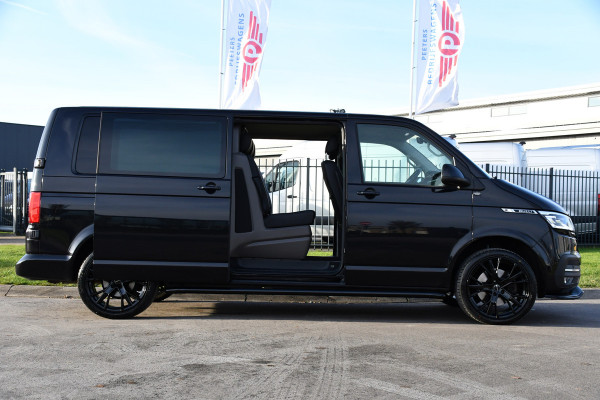 Volkswagen Transporter 2.0 TDI L2H1 30 DC Bulli Black Edition Virtual, Adaptie cruise, Camera, Carplay, 199pk, Sensoren, Automaat, Leder, Trekhaak, LED, 2 x Schuifdeur, Uniek!