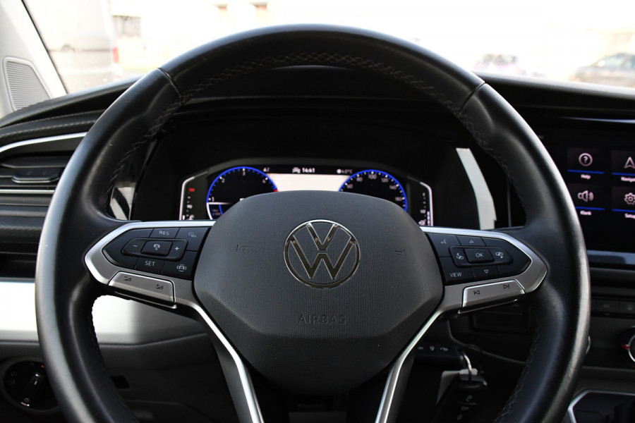 Volkswagen Transporter 2.0 TDI L2H1 30 DC Bulli Black Edition Virtual, Adaptie cruise, Camera, Carplay, 199pk, Sensoren, Automaat, Leder, Trekhaak, LED, 2 x Schuifdeur, Uniek!