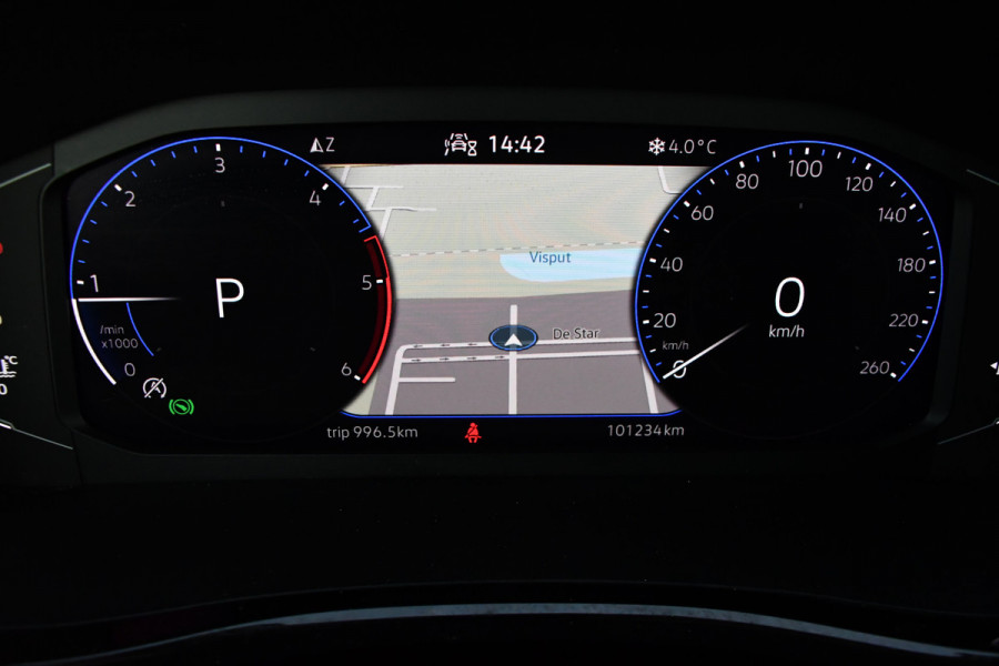 Volkswagen Transporter 2.0 TDI L2H1 30 DC Bulli Black Edition Virtual, Adaptie cruise, Camera, Carplay, 199pk, Sensoren, Automaat, Leder, Trekhaak, LED, 2 x Schuifdeur, Uniek!