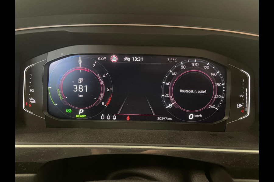 Volkswagen Tiguan 1.4 TSI 245pk eHybrid Life Business Panoramadak Navigatie Apple Carplay/Android Auto Camera Parkeersensoren Adaptive Cruise Control Elektrische achterklep Virtual Cockpit Lichtmetalen velgen Climate Control