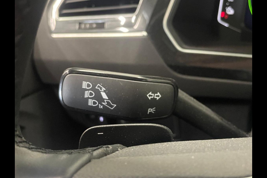 Volkswagen Tiguan 1.4 TSI 245pk eHybrid Life Business Panoramadak Navigatie Apple Carplay/Android Auto Camera Parkeersensoren Adaptive Cruise Control Elektrische achterklep Virtual Cockpit Lichtmetalen velgen Climate Control