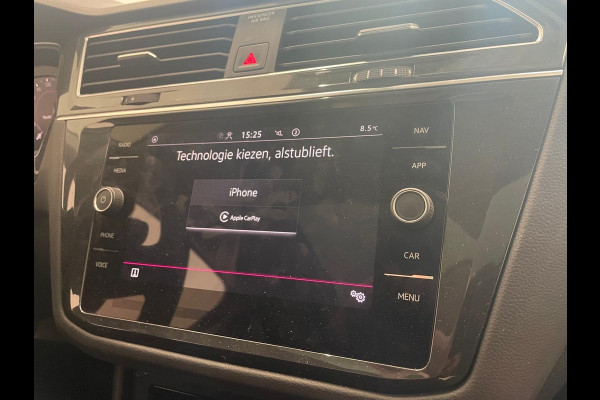 Volkswagen Tiguan 1.4 TSI 245pk eHybrid Life Business Panoramadak Navigatie Apple Carplay/Android Auto Camera Parkeersensoren Adaptive Cruise Control Elektrische achterklep Virtual Cockpit Lichtmetalen velgen Climate Control