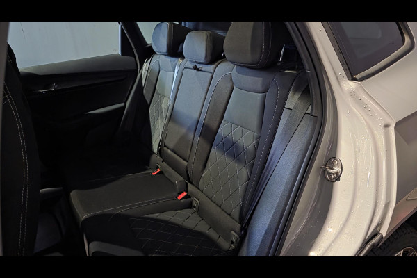 Škoda Karoq 1.5 TSI ACT Sportline | Pano | Carplay | Camera