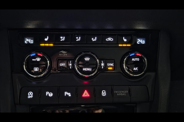 Škoda Karoq 1.5 TSI ACT Sportline | Pano | Carplay | Camera