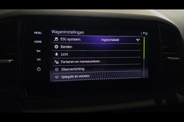 Škoda Karoq 1.5 TSI ACT Sportline | Pano | Carplay | Camera