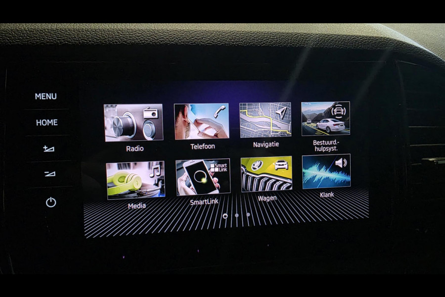 Škoda Karoq 1.5 TSI ACT Sportline | Pano | Carplay | Camera