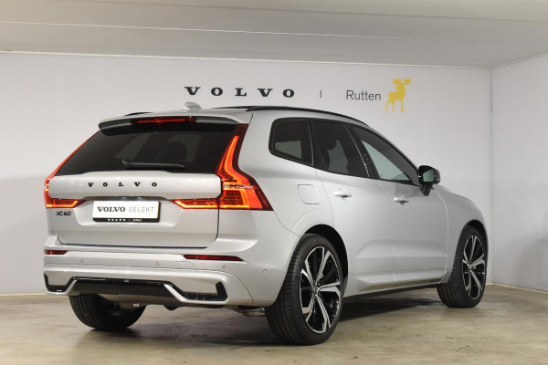 Volvo XC60 T6 350PK Automaat Plug-in hybrid AWD Plus Dark / Panoramadak / Harman Kardon / Luchtvering / 360 camera / Sport stoelen / 21'' velgen / NIEUWPRIJS EUR 81.500,-