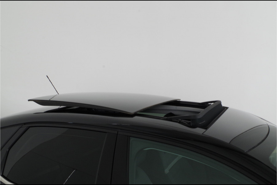 Citroën Ë-C4 Citroën ë-C4 Shine 50kWh 3- fase | Camera | Navigatie | Adaptive Cruise Control | Pano | Camera | Navigatie | Adaptive Cruise Control | Pano