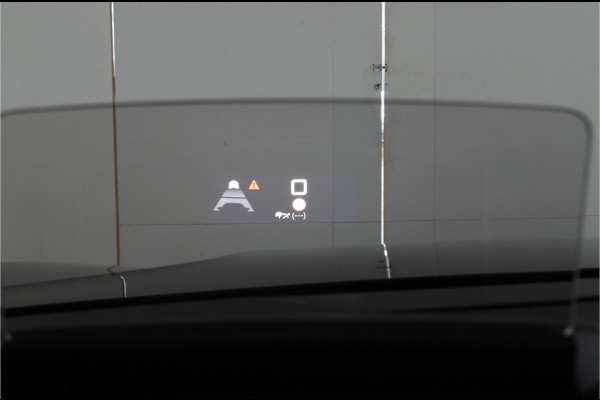 Citroën Ë-C4 Citroën ë-C4 Shine 50kWh 3- fase | Camera | Navigatie | Adaptive Cruise Control | Pano | Camera | Navigatie | Adaptive Cruise Control | Pano