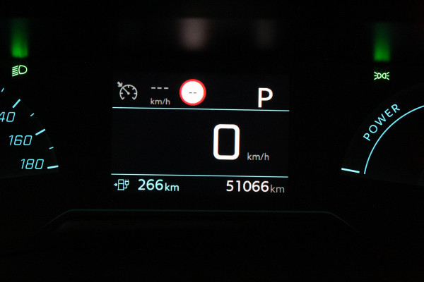 Peugeot e-2008 EV Active Pack 50 kWh > 11kW lader/LED/Navi/DAB+/Cruise control...
