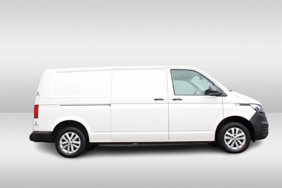 Volkswagen Transporter 2.0 TDI L2H1 28 T6.1 > Automaat/150pk/Adapt cruise./Navi...