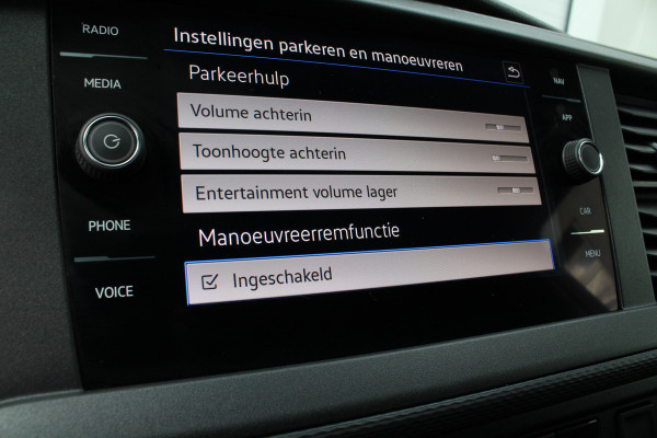 Volkswagen Transporter 2.0 TDI L2H1 28 T6.1 > Automaat/150pk/Adapt cruise./Navi...