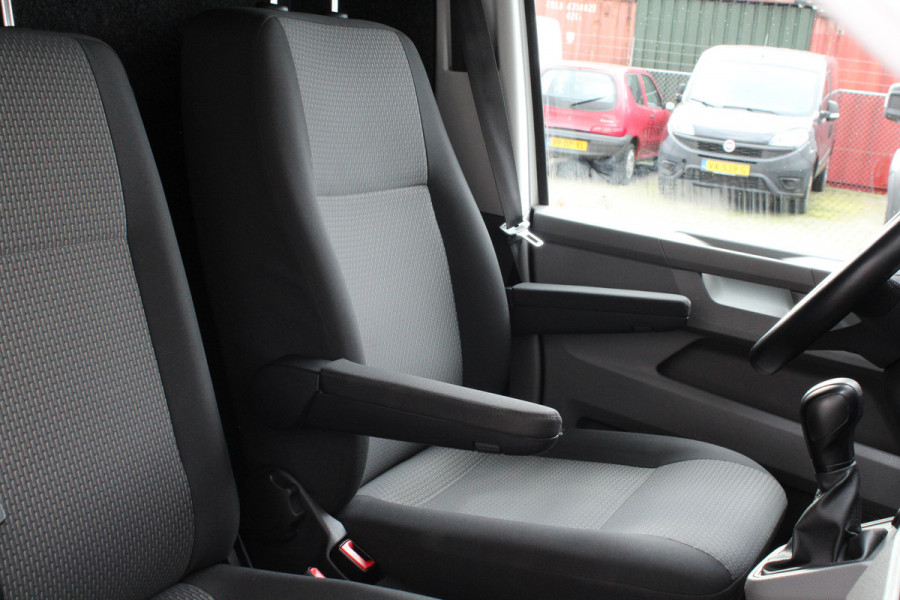 Volkswagen Transporter 2.0 TDI L2H1 28 T6.1 > Automaat/150pk/Adapt cruise./Navi...