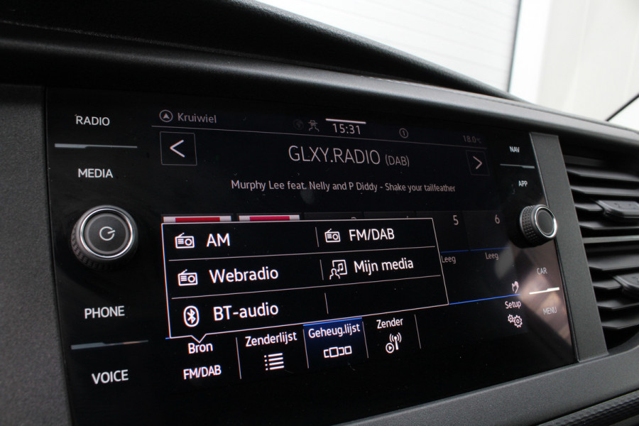 Volkswagen Transporter 2.0 TDI L2H1 28 T6.1 > Automaat/150pk/Adapt cruise./Navi...