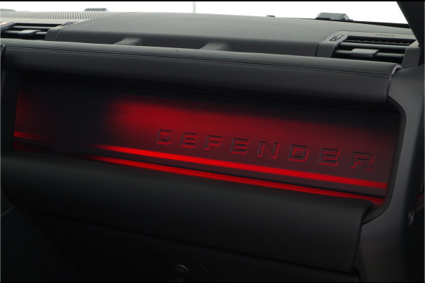 Land Rover Defender 110 2.0 P300e 110 X-Dynamic HSE > 300pk/Black pakket/Head-up/22inch/Trekhaak/Smart View...