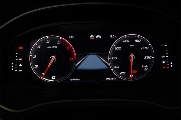 Seat Arona 1.0 TSI Style > Camera/17inch/stoelverwarming/cruise control...