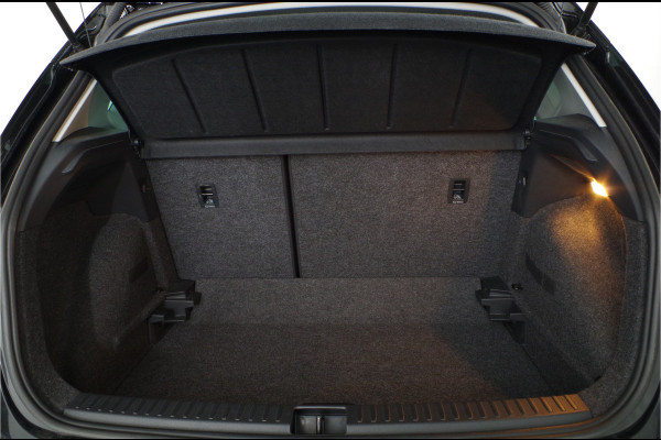 Seat Arona 1.0 TSI Style > Camera/17inch/stoelverwarming/cruise control...