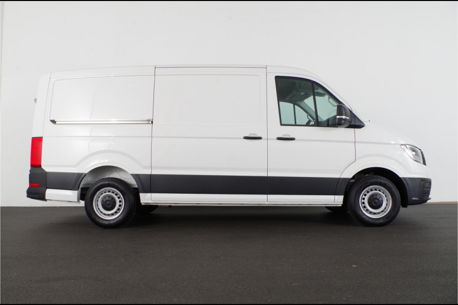 Volkswagen Crafter 35t 2.0 TDI L3H2 > BPM vrij!\Camera/cruise control/Apple Carplay/Android Auto/parkeersensor voor en achter Lease ook mogelijk!