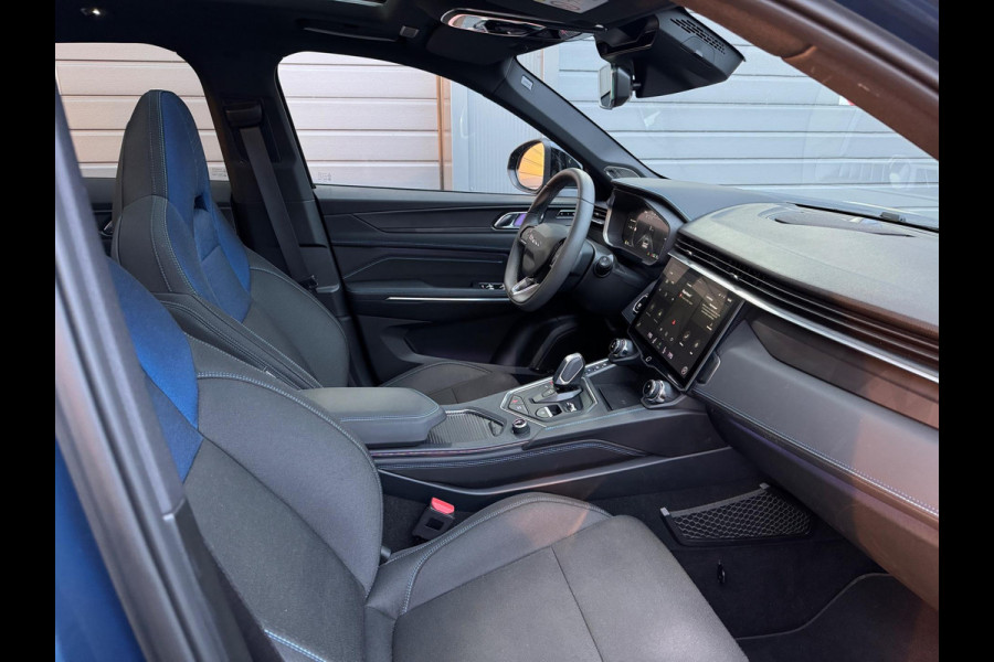 Lynk & Co 01 Bomvol Black Edition 261PK 360°Camera