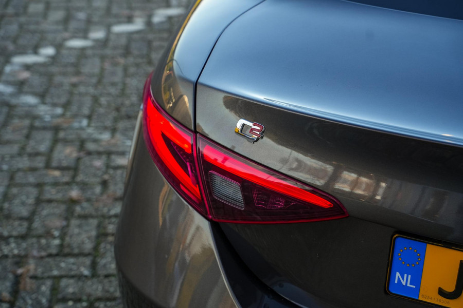 Alfa Romeo Giulia 2.0 T AWD Gepantserd 280 PK | Diplomatiek veiligheidsglas | Ex-regeringsauto Italië | Unieke historie