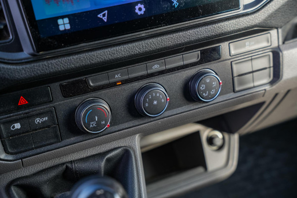 Volkswagen Crafter 30 2.0 TDI L3H2 Trendline Camera Cruise Trekhaak Schuifdeur Clima