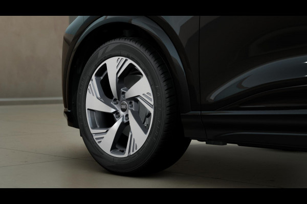 Audi Q6 e-tron S edition performance 100 kWh | Adapative airsuspension | Oled achterlichten | Omgevingscamera's | Comfortsleutel | MMI bijrijdersscherm |