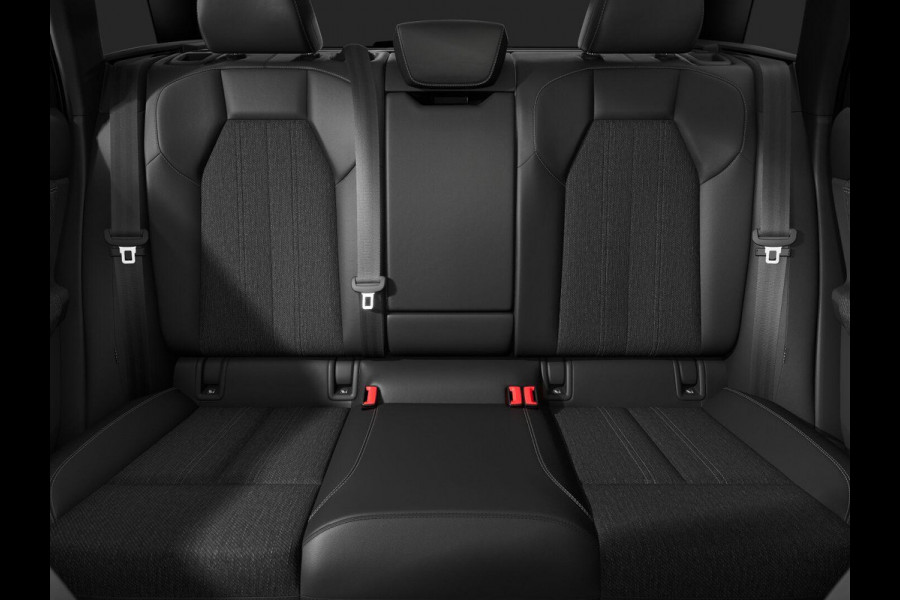 Audi Q6 e-tron S edition 83Kwh 252 pk SUV | Tech pakket plus | Glazen panoramadak | Trekhaak | Privacy glas |