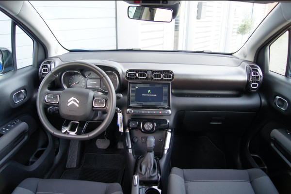 Citroën C3 Aircross 1.2 PureTech 130 Automaat • 2024 • Facelift • Voltaic Blue • Navi • All-Season • 17" Zwart LM