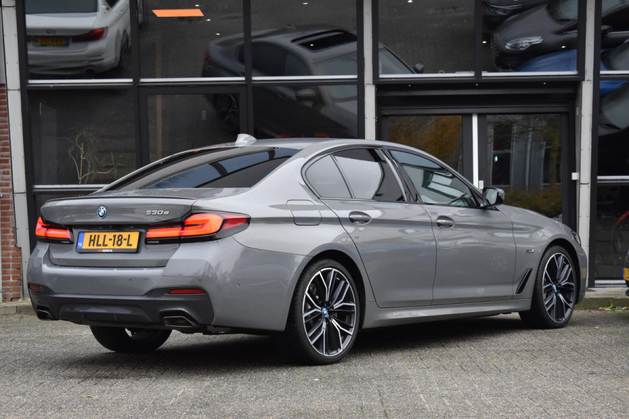 BMW 5 Serie 530e High Executive M-Sport Pano Camera 20" HK