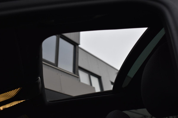 BMW 5 Serie 530e High Executive M-Sport Pano Camera 20" HK