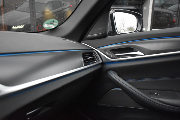 BMW 5 Serie 530e High Executive M-Sport Pano Camera 20" HK