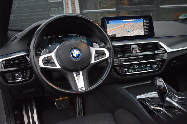 BMW 5 Serie 530e High Executive M-Sport Pano Camera 20" HK
