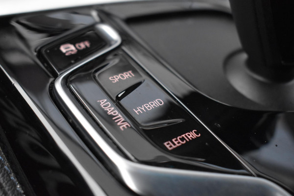 BMW 5 Serie 530e High Executive M-Sport Pano Camera 20" HK