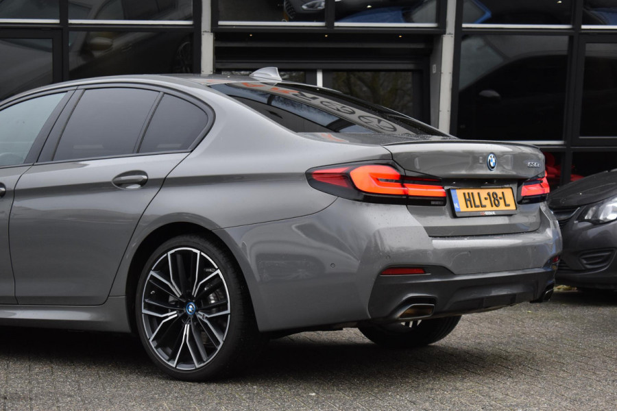 BMW 5 Serie 530e High Executive M-Sport Pano Camera 20" HK