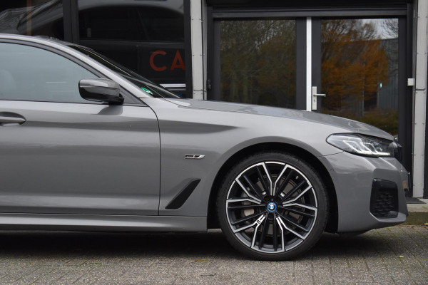 BMW 5 Serie 530e High Executive M-Sport Pano Camera 20" HK