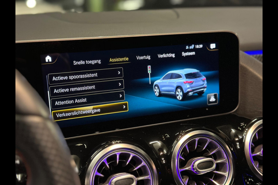 Mercedes-Benz GLA 200 AMG|PANO|MEMORY|SFEER|BOMVOL!