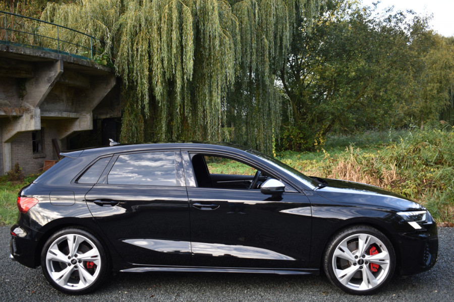 Audi A3 Sportback 2.0 TFSI S3 QUATTRO 310PK S-TRON S3-SPORT CAMERA/LEDER/CARPLAY