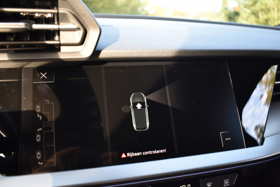 Audi A3 Sportback 2.0 TFSI S3 QUATTRO 310PK S-TRON S3-SPORT CAMERA/LEDER/CARPLAY