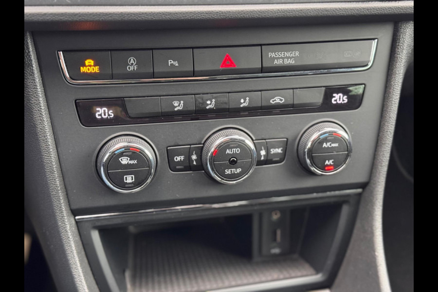 Seat Leon 1.4 EcoTSI FR Connect Xenon/Navi