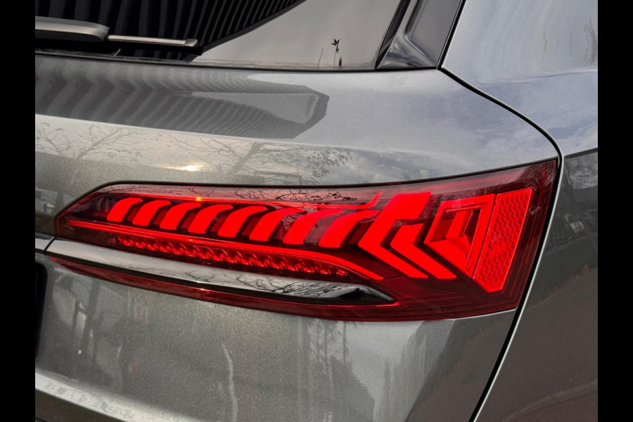 Audi Q7 55 TFSI quattro SQ7 RS zetels/Matrix/Lucht/Pano