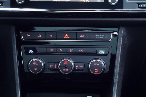 Seat Ateca 1.5 TSI FR Business Intense / Pano / Trekhaak / Navi / ACC / Side-Assist / Elek. Klep