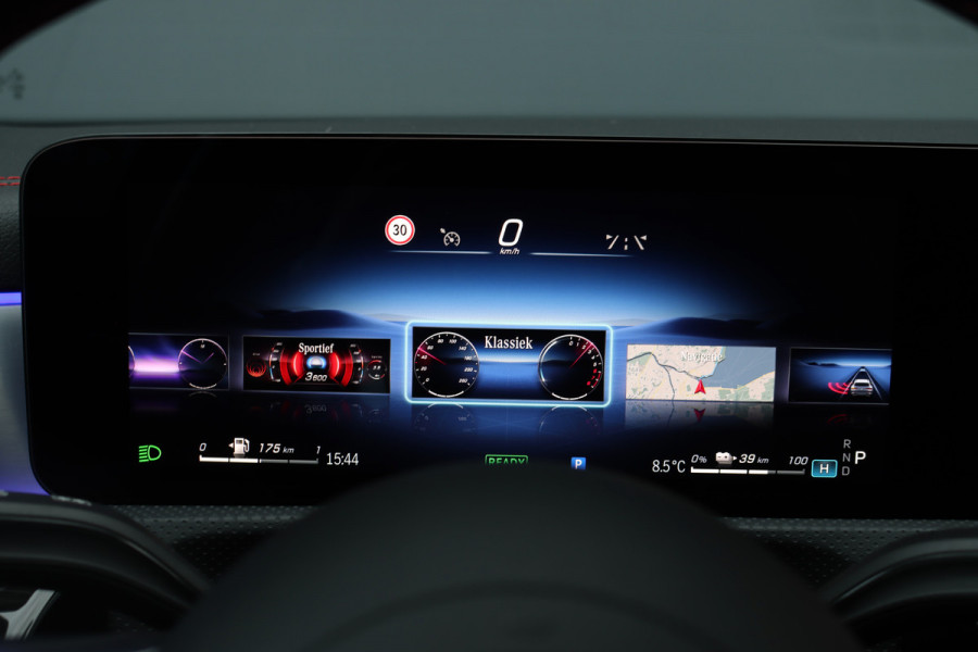 Mercedes-Benz CLA-Klasse Shooting Brake 250 e Star Edition AMG Line | Facelift | Panoramadak | Camera | Advanced Sound System | Keyless Go | Multibeam LED | Augemented Reality |