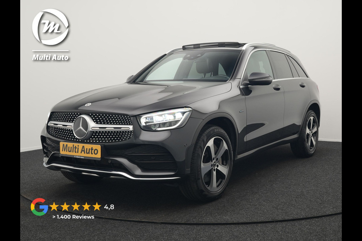 Mercedes-Benz GLC 300e 4MATIC Premium Plug In Hybrid 320pk PHEV | Trekhaak Af Fabriek | Panodak | Adaptive Cruise | Camera | Alcantara Sportstoelen Memory & Verwarmd | Sfeerverlichting | Apple Carplay | Blis | Navigatie | DAB |