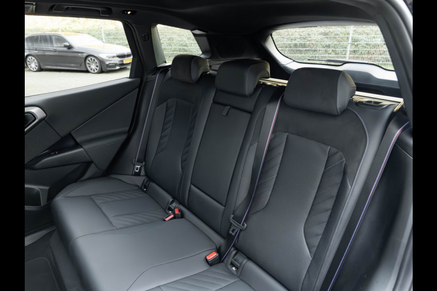 BMW X3 30e xDrive M-Sport Pro - Pano - ACC - Trekhaak - Harman Kardon - 360° Camera