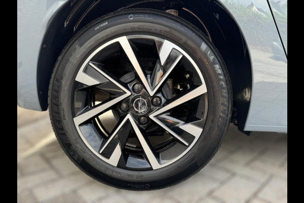 Opel Corsa 1.2 GS CARPLAY / PARKEERSENSOREN / LED / DODEHOEK SENSOREN / CRUISE CONTROL / TWO-TONE