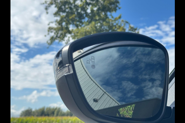 Opel Corsa 1.2 GS CARPLAY / PARKEERSENSOREN / LED / DODEHOEK SENSOREN / CRUISE CONTROL / TWO-TONE