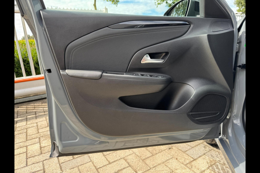 Opel Corsa 1.2 GS CARPLAY / PARKEERSENSOREN / LED / DODEHOEK SENSOREN / CRUISE CONTROL / TWO-TONE