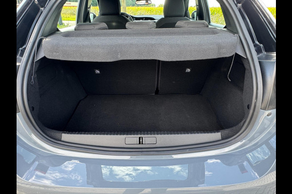 Opel Corsa 1.2 GS CARPLAY / PARKEERSENSOREN / LED / DODEHOEK SENSOREN / CRUISE CONTROL / TWO-TONE